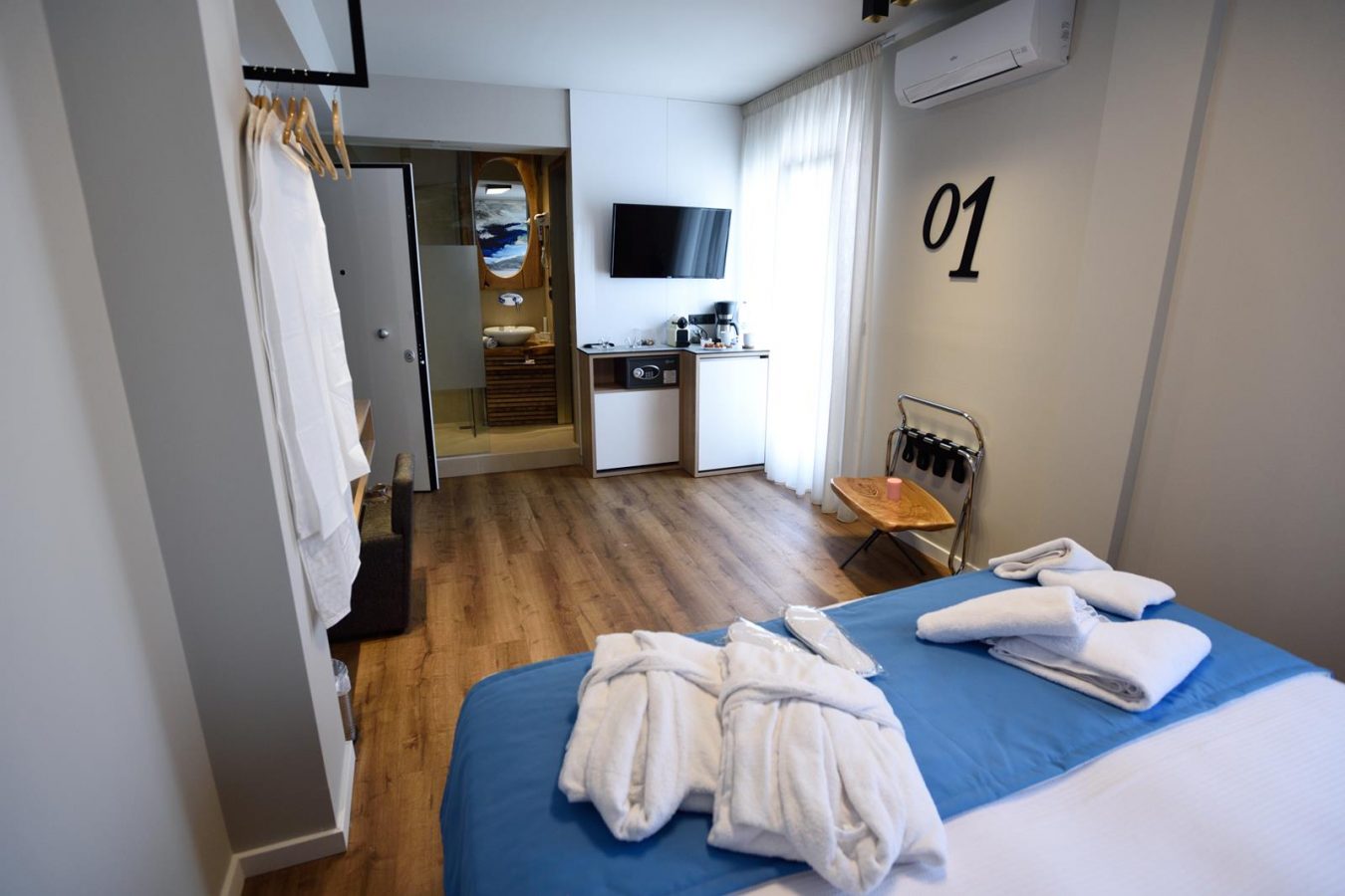accommodation thessaloniki center - magnifique luxury suites